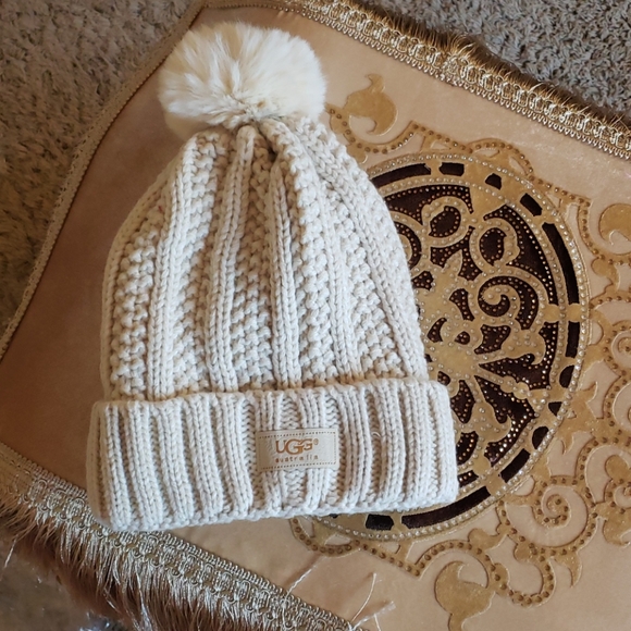 Winter wears - Picture 3 of 4